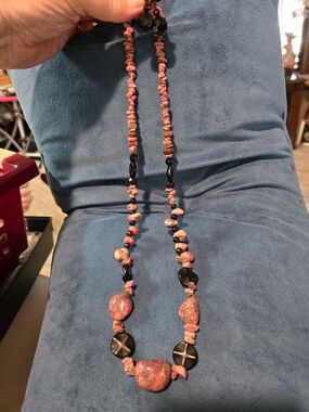 Gemstone Pink Agate & Black Onyx Bead Necklace & Black Onyx Clip On Earrings